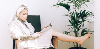 6 Reasons Sleeping Naked Is Actually Good For You