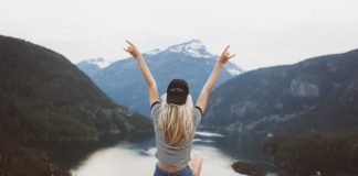 6 Ways To Stop Going Through The Motions And Start Living Your Life living intentional happy free life
