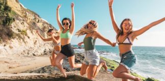 9 Things You Should Do With Your Friends While Traveling