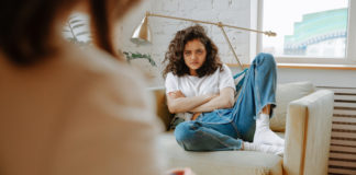 If He Triggers These 7 Feelings, He’s Not The Right Guy For You