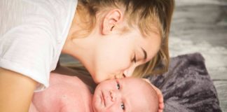 This Photographer Shows That Breastfeeding Is Nothing To Hide
