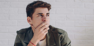 6 Types Of Guys You Should Stop Texting ASAP