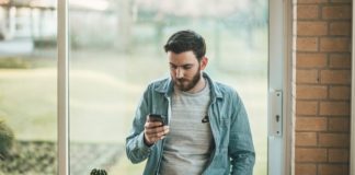14 Things He’ll Do Over Text That Proves He Wants You