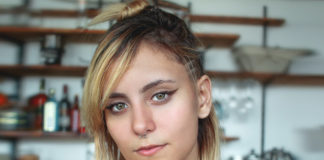 6 Makeup Tips That Will Make Your Eyes Really Pop woman-wearing-eye-makeup