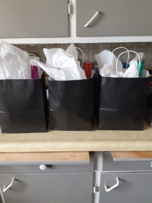 wining gift basket