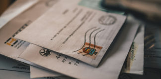 Why I Choose To Still Write Letters On Paper