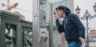 This Is The Real Reason People Yell During Arguments