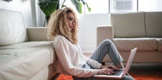 7 Easy Ways To Increase Your Work-From-Home Productivity productivity work working from home