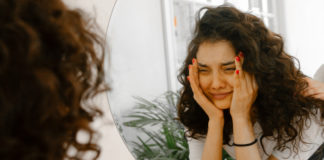5 Undeniable Signs That You’re A Rebound Girl