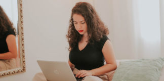 6 Work From Home Jobs That Don’t Require A College Degree woman-work-from-home