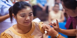 Can We Really Trust Russia’s Rushed COVID-19 Vaccine?