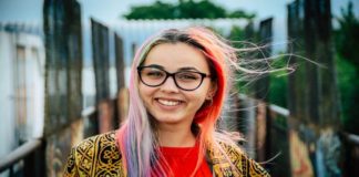 5 Times Wearing Glasses Made My Life Awkward