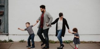 family-stay-together