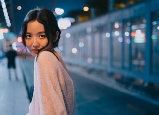 To The Girl Who Lost A Lover Due To Her Own Insecurities woman-with-insecurities