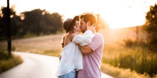 12 Definite Signs Your Friend With Benefits Is Catching Feelings
