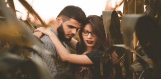 8 Ways People With Abusive Parents Love Differently