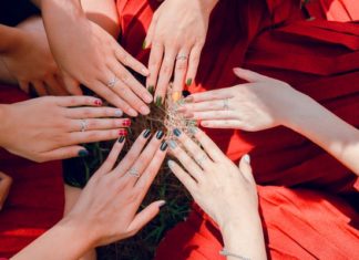 women-nail-polish-colors