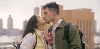 Why So Many Men Are Afraid Of Being In A Long-Term Relationship