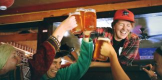 7 Types Of People You Encounter When Out At A Bar