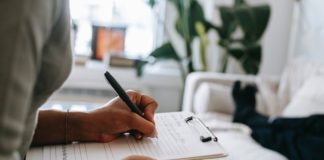 Why Choosing The Right Therapist Is Like Shopping For A New Car finding-new-therapist
