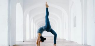 6 Ways Yoga And Mindfulness Will Reduce Your Stress woman-yoga-pose
