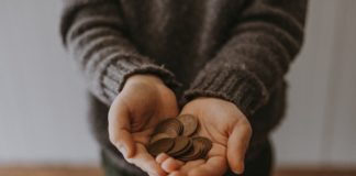 3 Methods for Combining Finances as a Couple
