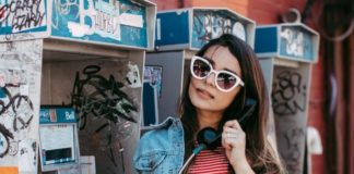 90s pay phone