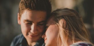Women With These 3 Irresistible Traits Know How To Get — And Keep — The Guy