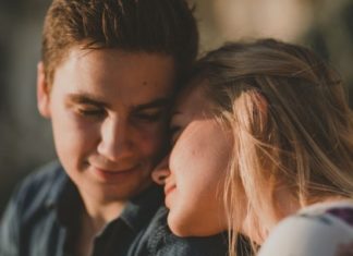 Women With These 3 Irresistible Traits Know How To Get — And Keep — The Guy