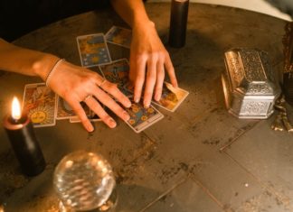 past-life-reading-tarot