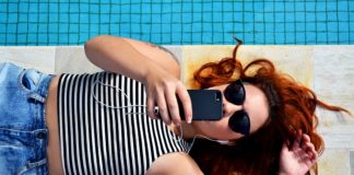 15 Wholesome YouTube Channels To Watch If You’re Having A Bad Day watching-wholesome-youtube