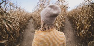 4 Ways To Sharpen Your Intuition & Fully Trust Your Gut Feelings intuition-woman-decision