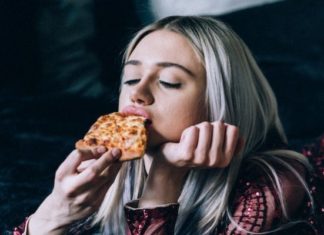 5 Fun Ways To Spend Time With Yourself & Actually Enjoy It