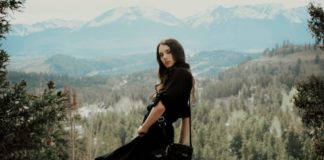 I Wear Black To My Friends’ Weddings So I Can Mourn For The Bride