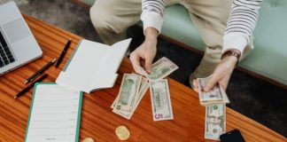 6 Mistakes To Avoid When Trying To Erase Your Debt woman-getting-out-debt
