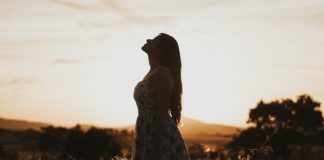 Experts Revealed What It Takes To Move Closer Towards Self-Love self-love-woman