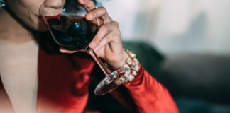 How Drinking Red Wine Benefits Your Health woman-drinking-red-wine
