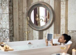 woman-bathroom-bath-tub