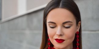 7 Make-up Tips & Tricks For Oily Skin