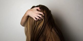 How To Tell If Your Hair Is Healthy: 7 Essential Tips You Need to Know
