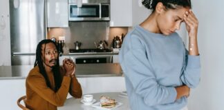 Should You Reconcile With Your Ex After The Divorce Is Finalized? couple-reconcile-divorce