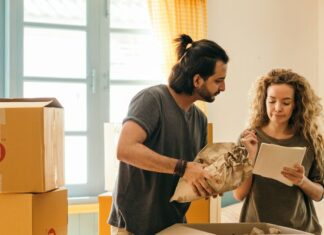 friends-buy-a-house-together