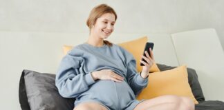 TheSkimm Creates First Database Of Parental Leave Policies For US Companies working-woman-parental-leave