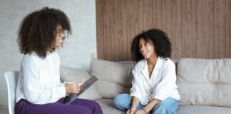 woman-in-therapy