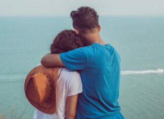 The 4 Types Of Intimacy Every Couple Has In A GOOD Relationship