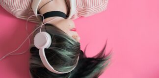 4 Ways To Do Your Best Listening On World Listening Day listening-headphones
