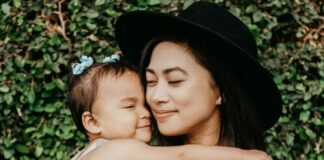 How To Be A Mom And Have A Career: 6 Tips From Working Moms