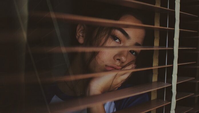 joshua-rawson-harris-md7cCWYVq9U-unsplash sad-woman-words