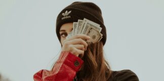 5 Tips For Young Adults Who Are Trying To Manage Their Bills money-bills