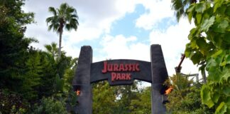 3 Things That Make The Jurassic Park Franchise So Unique